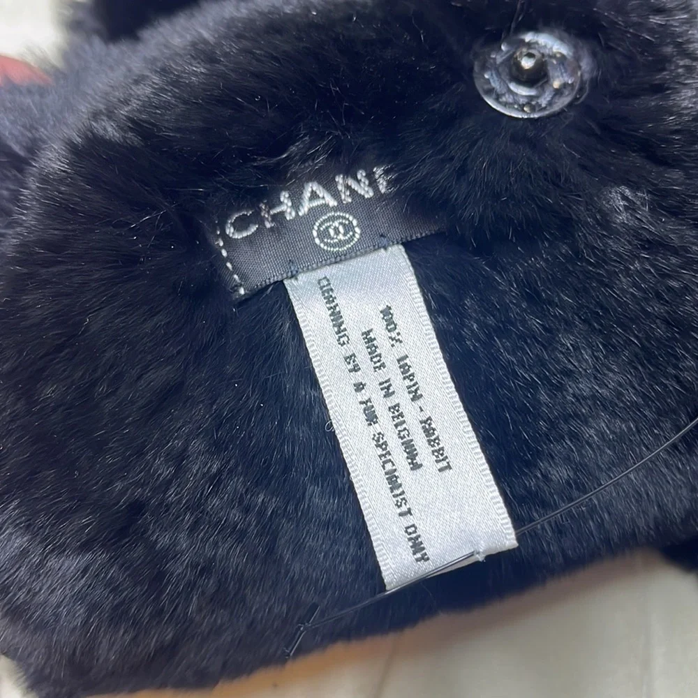CHANEL Double C Pearl Rabbit Scarf